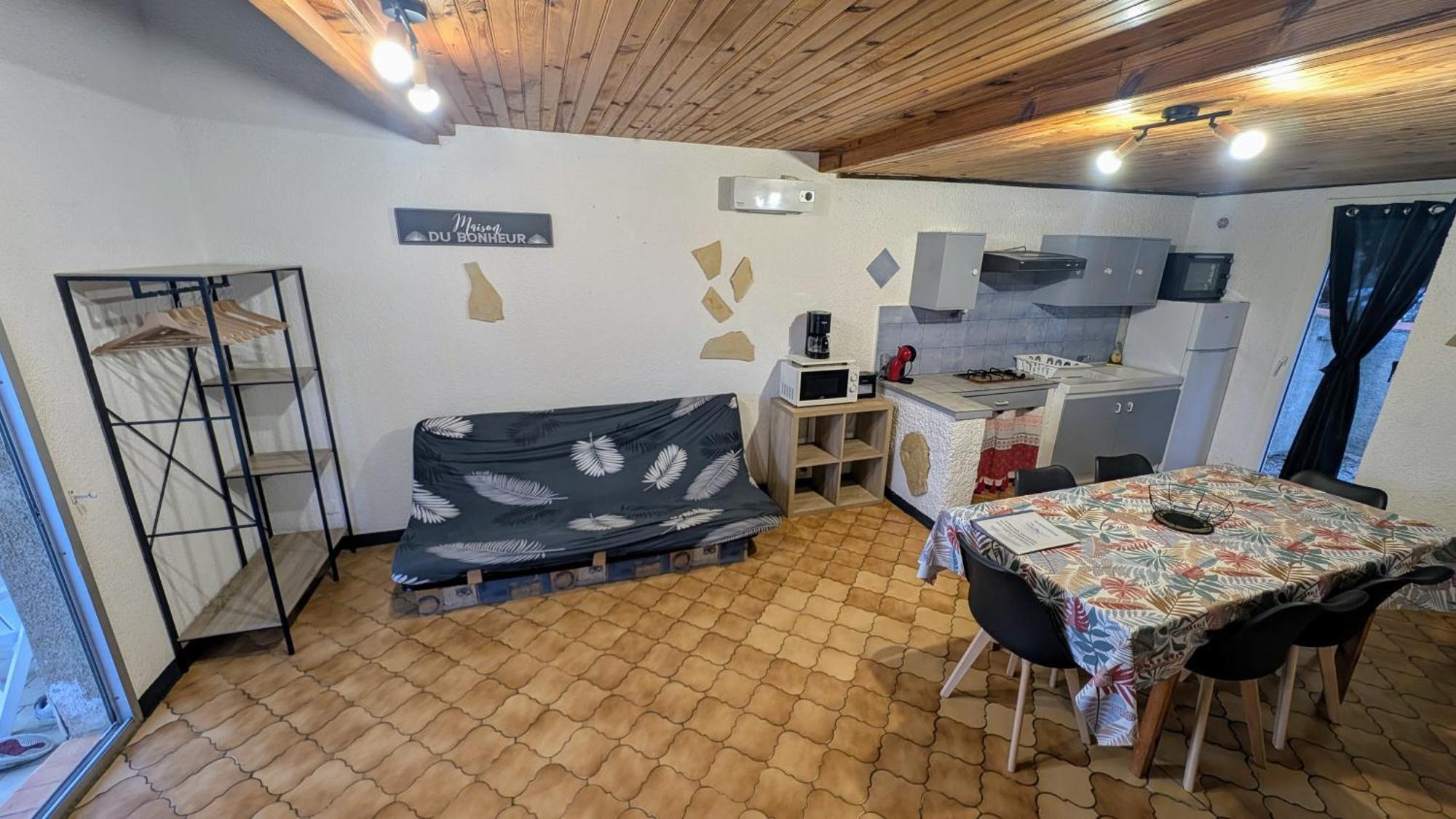 Gite La Capelle Roquefort Des Corbieres Sigean Narbonne Aude Room photo